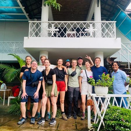 Konklor Hotel Kon Tum Exterior foto
