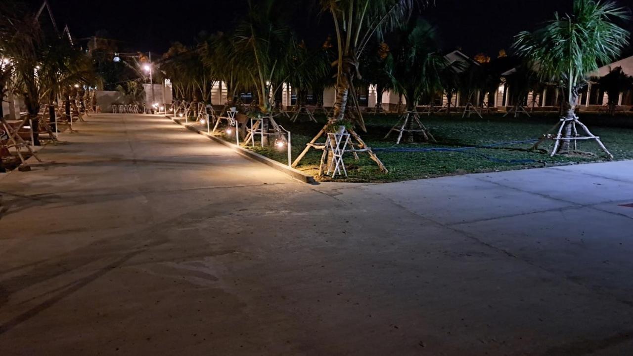 Konklor Hotel Kon Tum Exterior foto